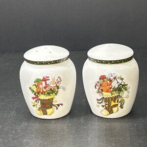 Portmeirion Christmas Story Salt & Pepper Shakers Set White Porcelain